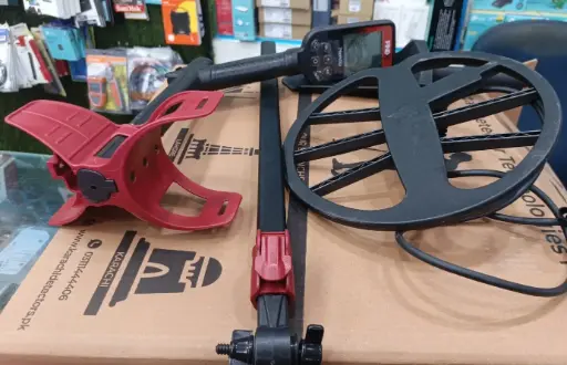 NOKTA FX28 (11) BLACK METAL DETECTOR